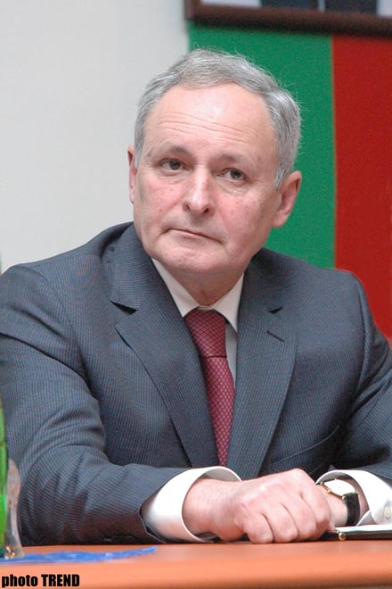 Oqtay Şirəliyev: Azərbaycanda quş qripinə 3 nəfər yoluxub